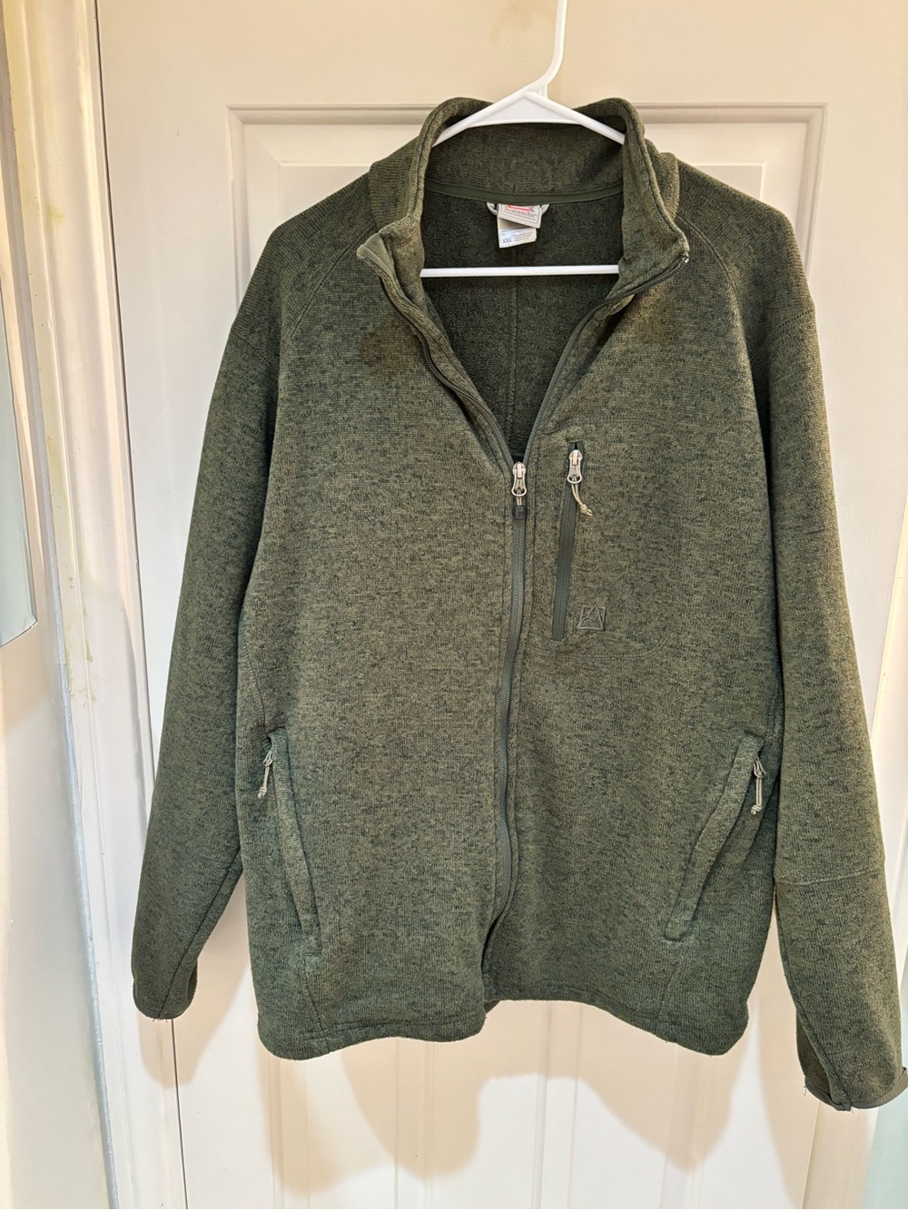 Avalanche Men's Olive Green Full-Zip Fleece Sweater
